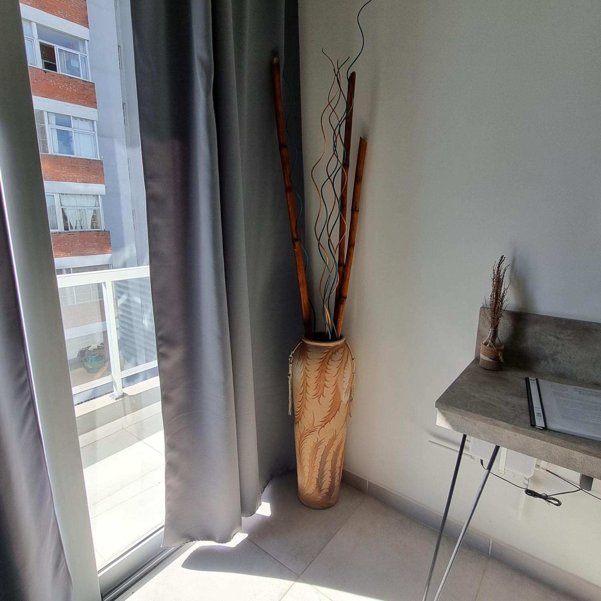 Az Apartment *